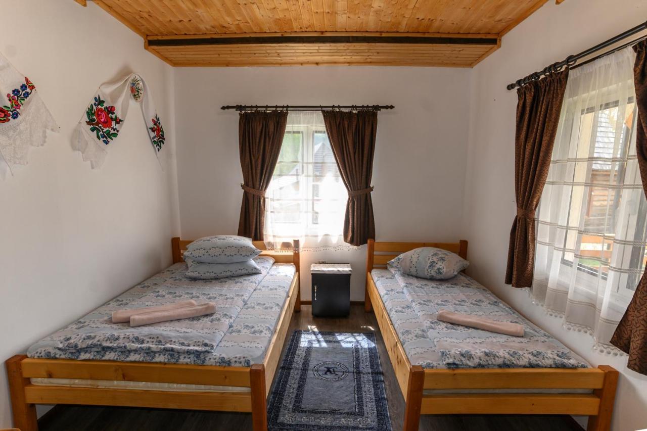 Вілла Casa Cupcea Budesti  Екстер'єр фото