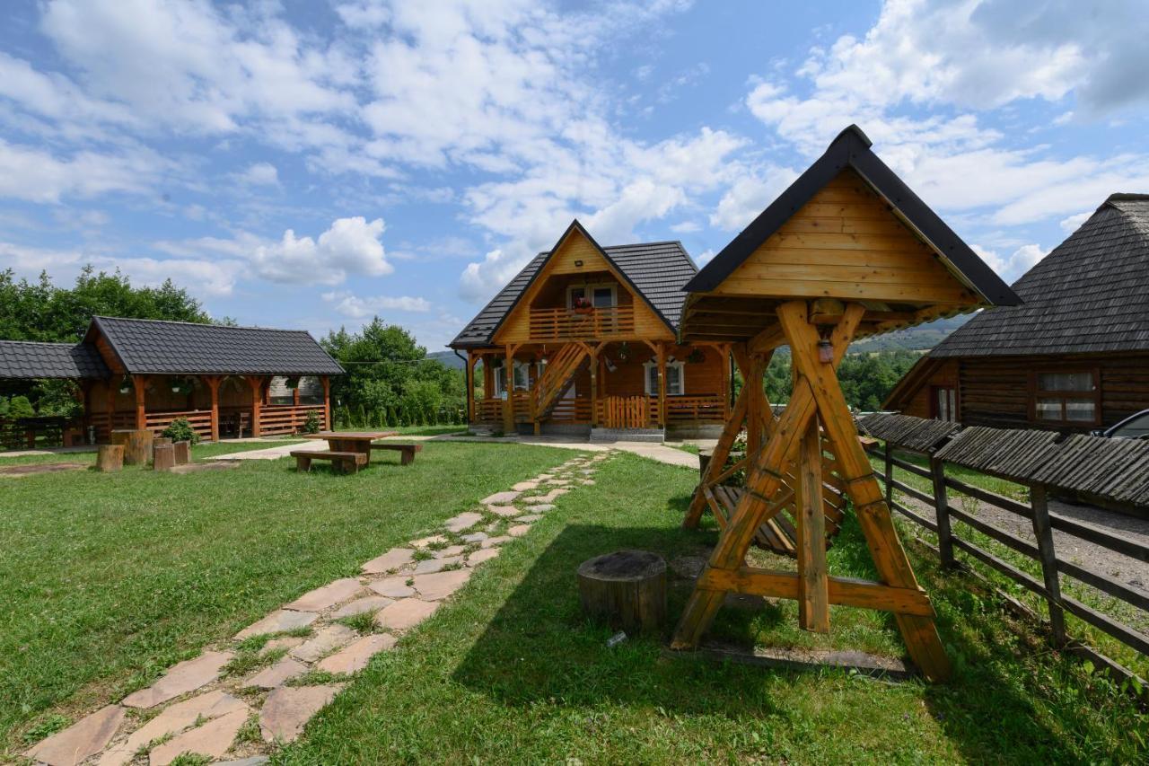 Вілла Casa Cupcea Budesti  Екстер'єр фото