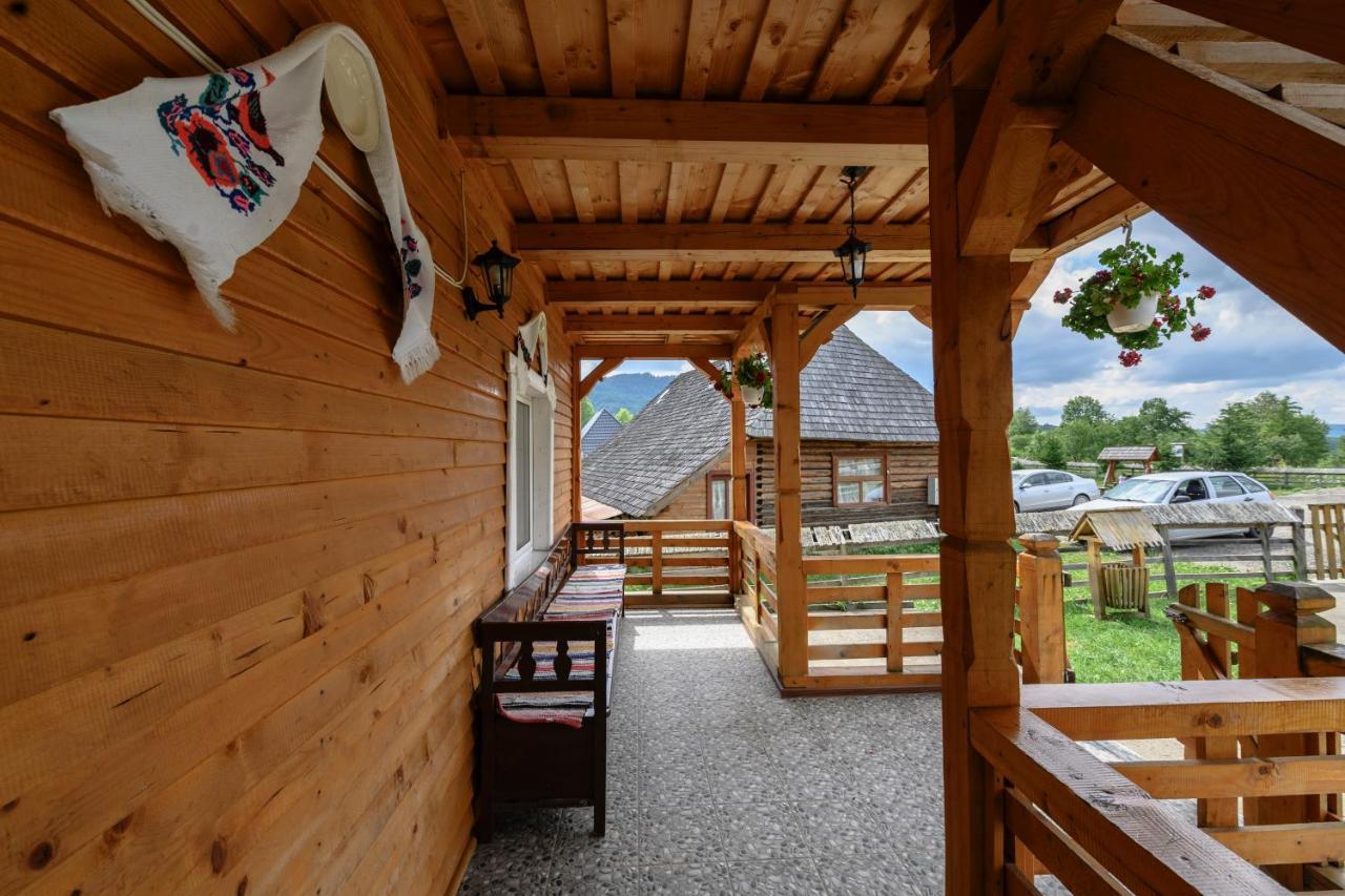 Вілла Casa Cupcea Budesti  Екстер'єр фото