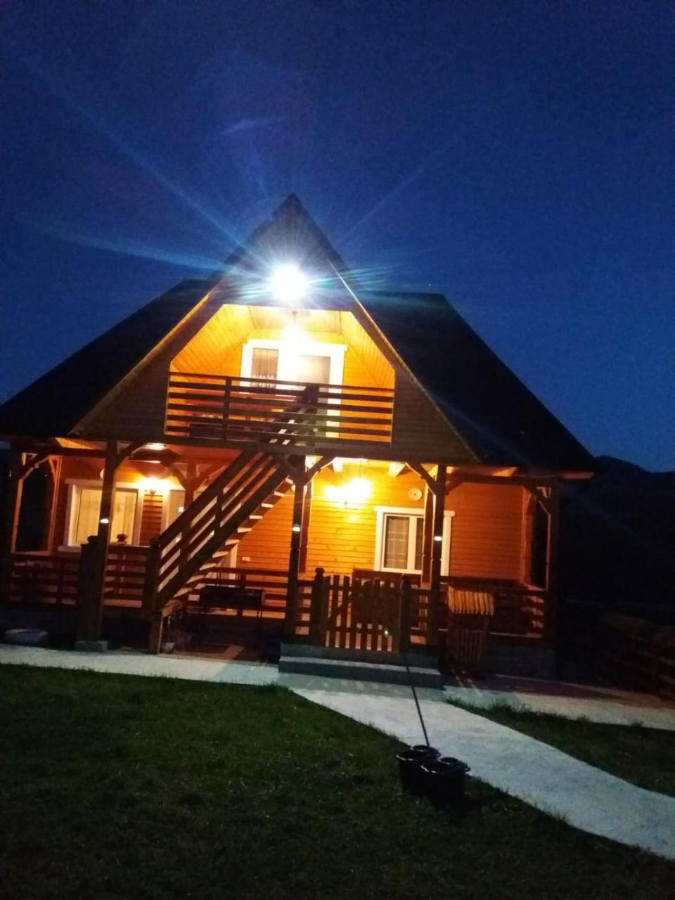 Вілла Casa Cupcea Budesti  Екстер'єр фото